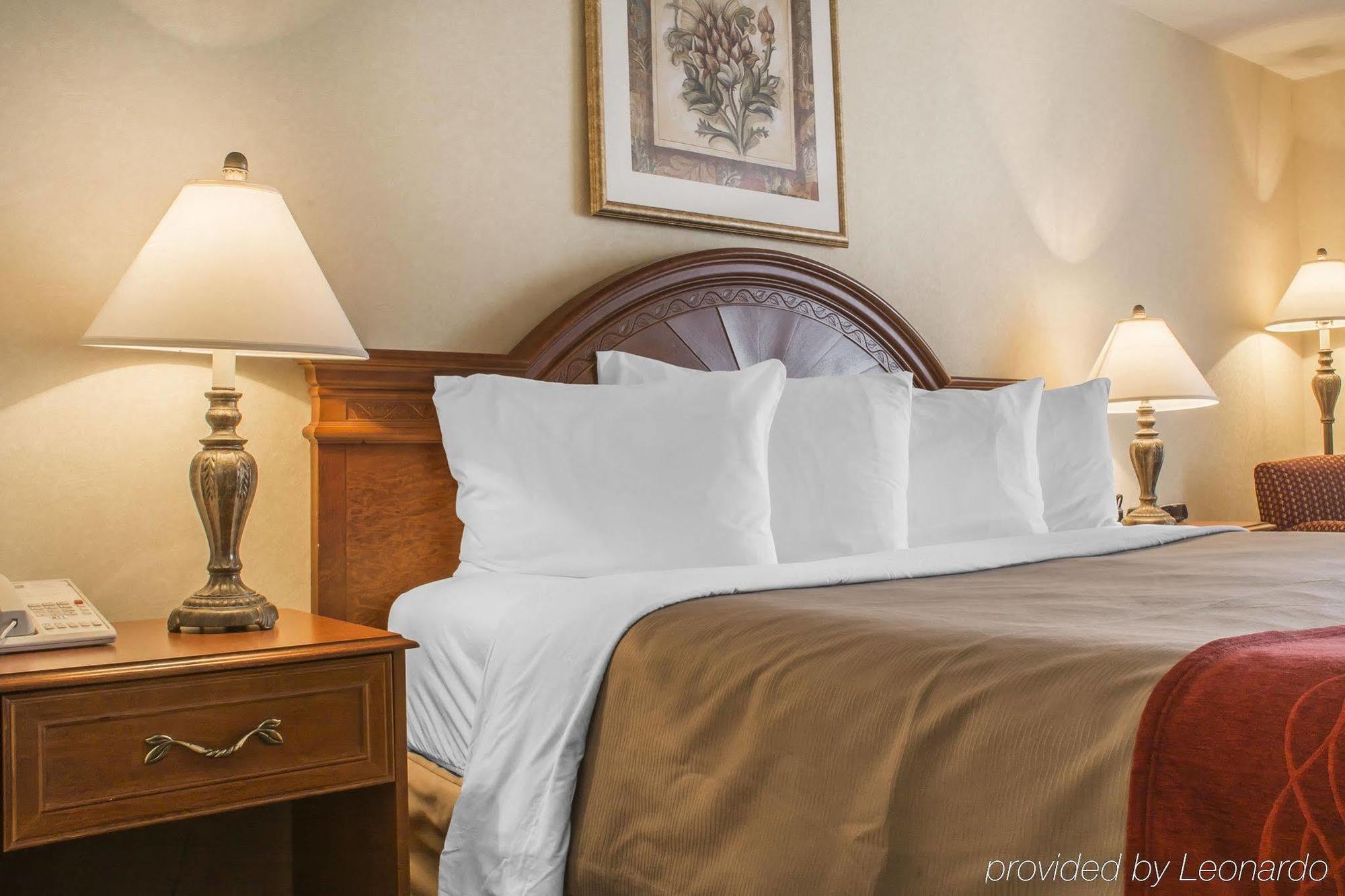 Comfort Inn Fallsview Ниагарски водопад Екстериор снимка