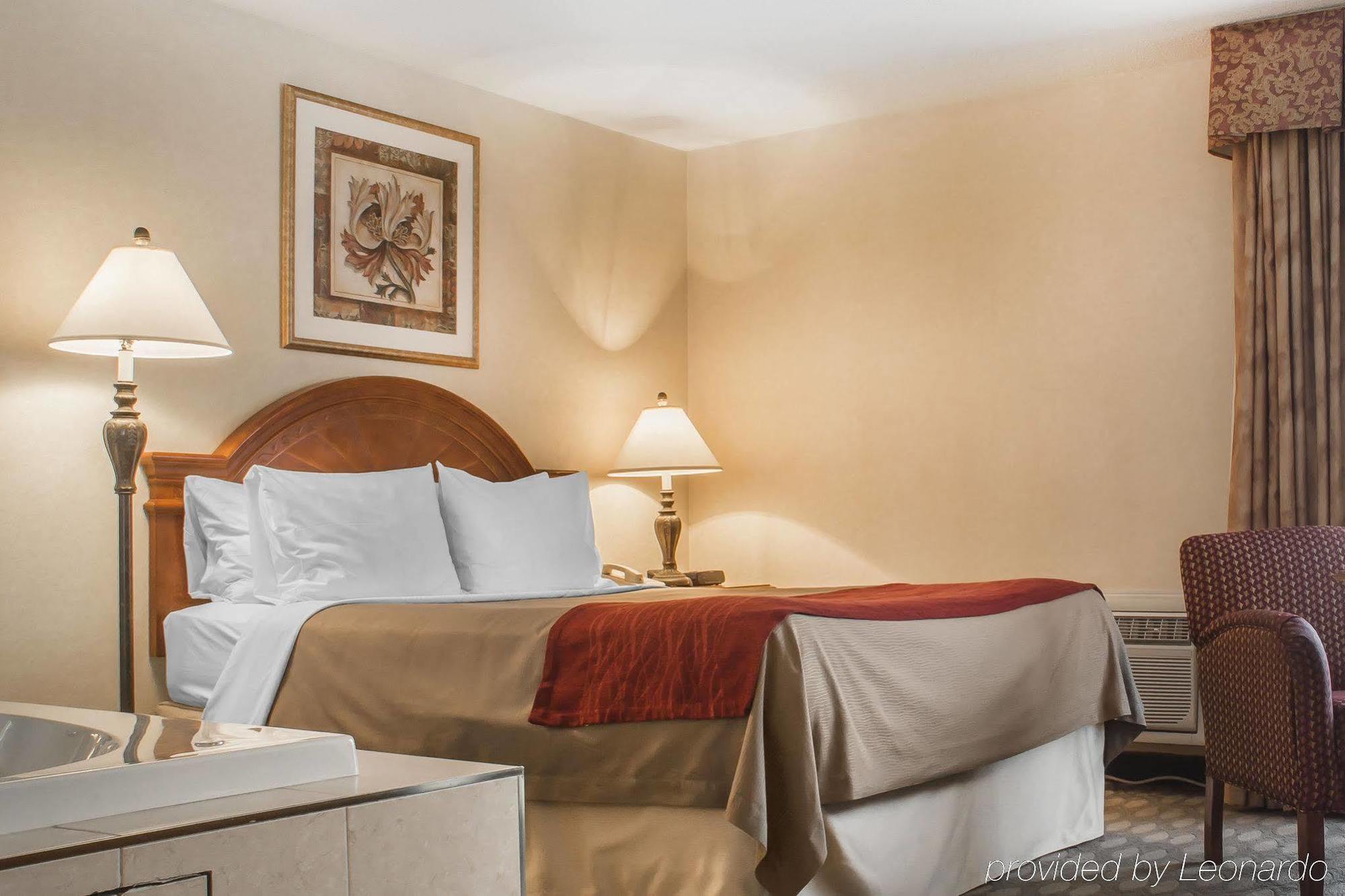 Comfort Inn Fallsview Ниагарски водопад Екстериор снимка